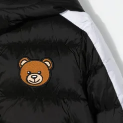 Børn Moschino Kids Dynejakke Med Bamsemotiv 5 Børn Moschino Kids Dynejakke Med Bamsemotiv -Stella shop 19035057 41484476 1000