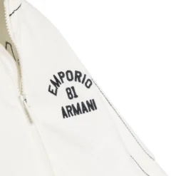Børn Emporio Armani Kids Jakke Med Stribedetalje Og Lynlås 5 Børn Emporio Armani Kids Jakke Med Stribedetalje Og Lynlås -Stella shop 19952024 44834971 1000