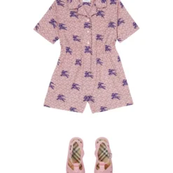 Børn Burberry Kids Playsuit Med Monogramtryk Og Knapper 5 Børn Burberry Kids Playsuit Med Monogramtryk Og Knapper -Stella shop 20235050 50168906 1000